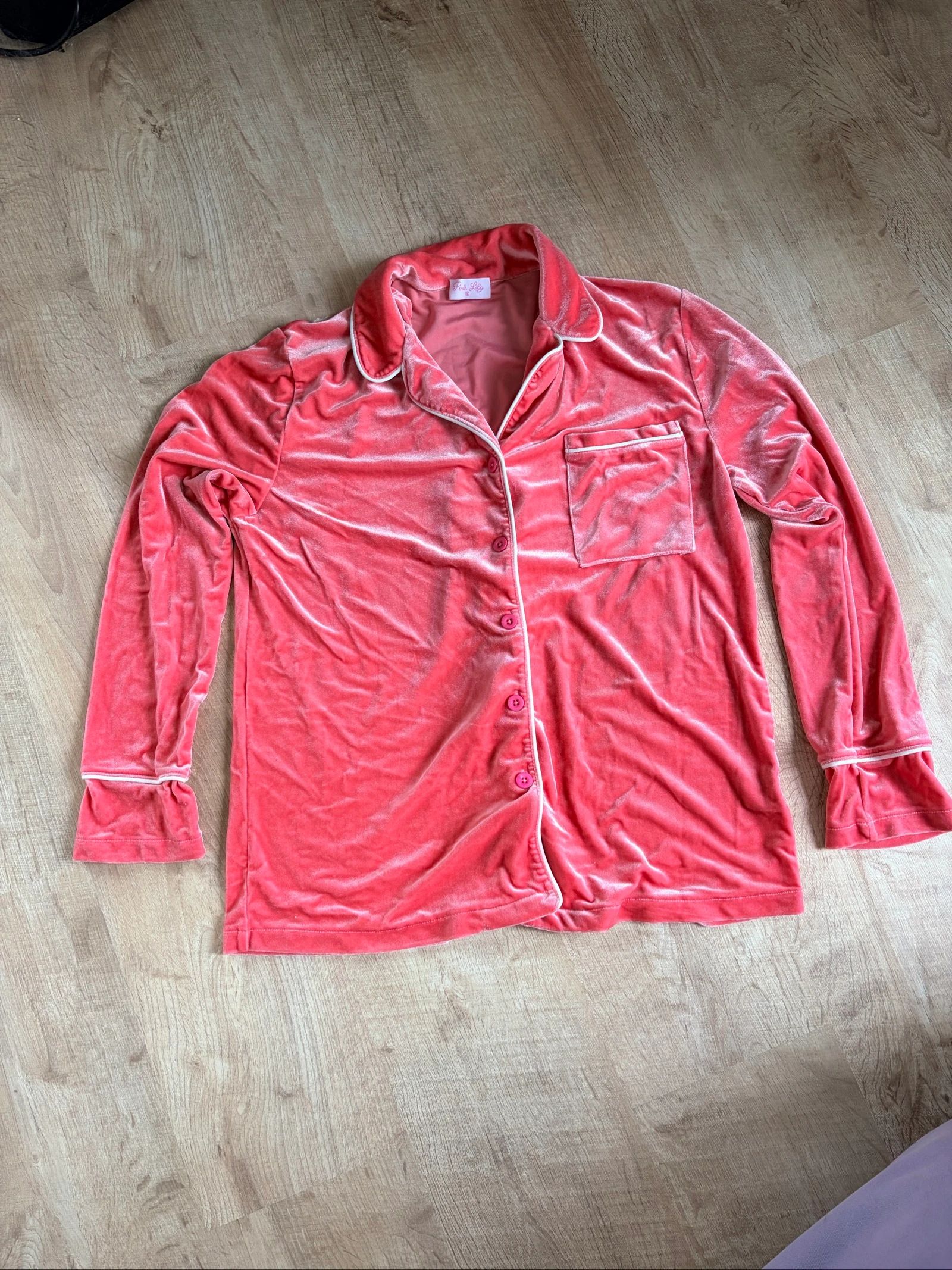 Blusa de pijama / homewear Pink Lily – cetim coral – tamanho P – photo 3